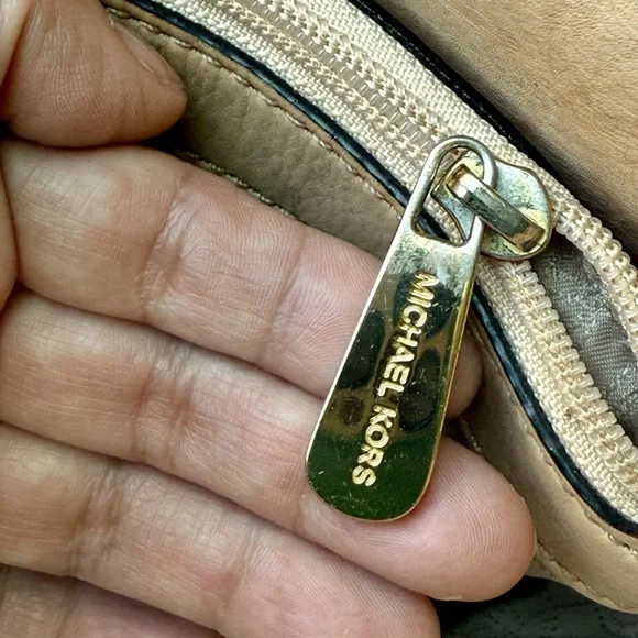 Michael Kors Dark Brown and Beige Tote - Picture 5 of 16